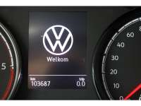 41369751-volkswagen-transporter-16