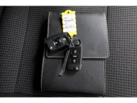 41949825-volkswagen-transporter-6