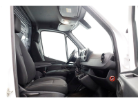 43166493-mercedes-benz-sprinter-3