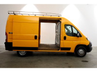 43246236-peugeot-boxer-7