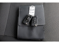 43941061-volkswagen-transporter-6