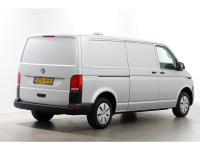 44193646-volkswagen-transporter-2