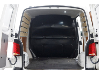 44746817-volkswagen-transporter-5