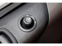 46852108-ford-transit-custom-18