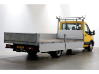 48032995-ford-transit-12
