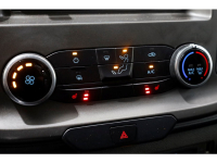 48835402-ford-transit-custom-13