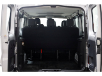 49927206-renault-trafic-8