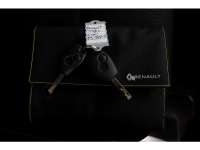 49927206-renault-trafic-9