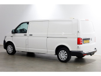 50257610-volkswagen-transporter-11