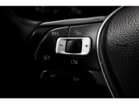 50257610-volkswagen-transporter-18