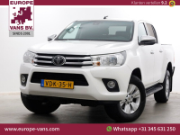 50861052-toyota-hilux-1