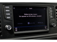 50870675-volkswagen-crafter-16