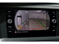 50966197-volkswagen-transporter-13