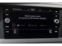 50966197-volkswagen-transporter-14