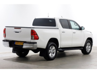 51052410-toyota-hilux-2