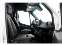 51052949-mercedes-benz-sprinter-3