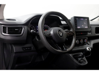 51280936-renault-trafic-16