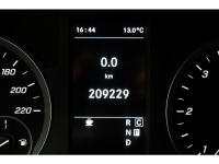 51281142-mercedes-benz-vito-21