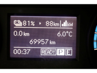 51389375-mercedes-benz-evito-16