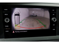 51412275-volkswagen-transporter-15