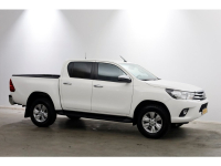 51593107-toyota-hilux-12