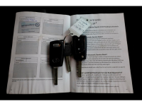 51593107-toyota-hilux-7