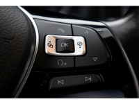 51647809-volkswagen-transporter-26