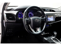 51736506-toyota-hilux-14