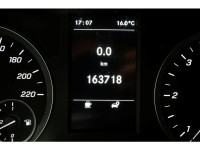 51737073-mercedes-benz-vito-17