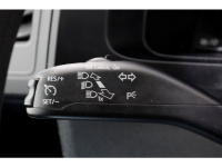 51802469-volkswagen-transporter-15