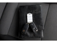 51802469-volkswagen-transporter-6