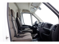 51864698-peugeot-boxer-3