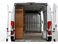 51864698-peugeot-boxer-5