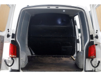 51919254-volkswagen-transporter-5