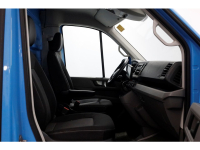 51976517-volkswagen-crafter-3