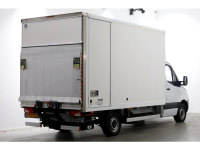 52017036-mercedes-benz-sprinter-2