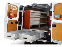 52045378-opel-vivaro-11