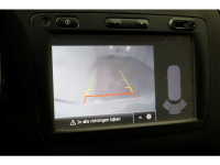 52045378-opel-vivaro-15