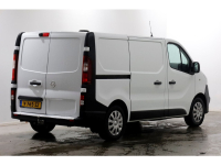 52045378-opel-vivaro-2