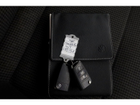 52046582-volkswagen-transporter-6